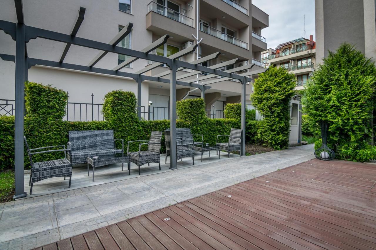 Cozy One-Bedroom Apartment In Night Breeze Burgasz Kültér fotó
