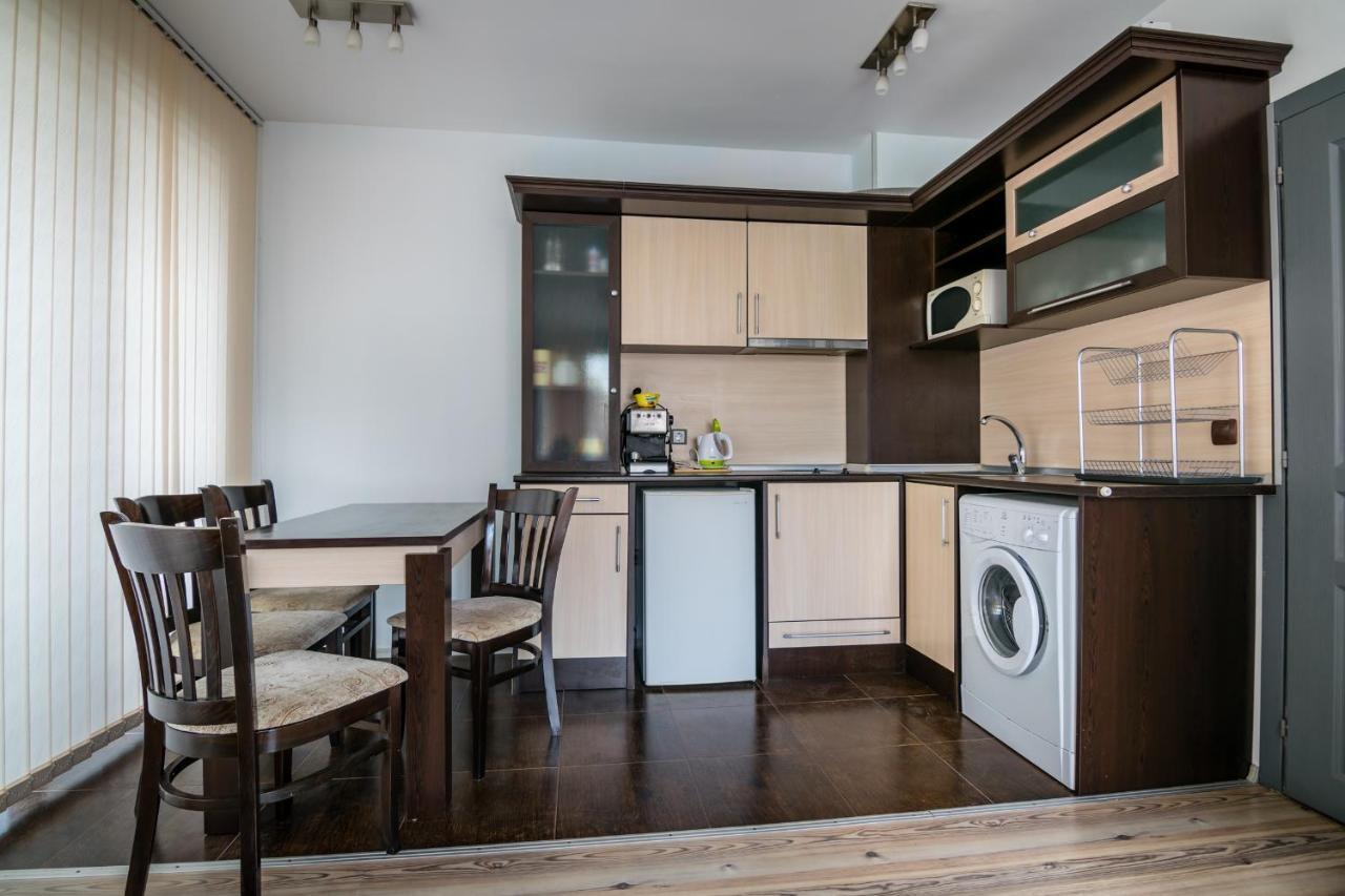 Cozy One-Bedroom Apartment In Night Breeze Burgasz Kültér fotó